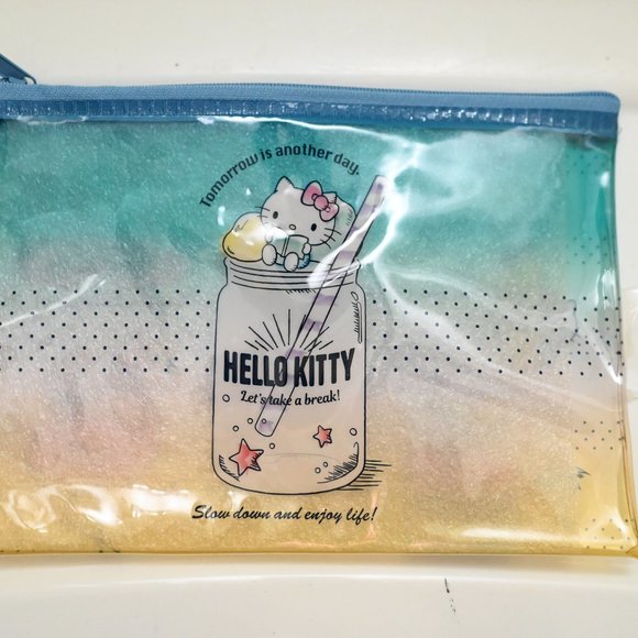 Hello Kitty Sanrio Summer Beach Flat Pouch Brand New with Tag from Japan - Picture 3 of 5